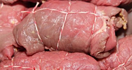 До конца 2021 года Минпромторг выдаст лицензии на импорт мяса