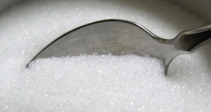 Минпромторг и Минсельхоз заявили, что больше не планируют замораживать цены на сахар и масло