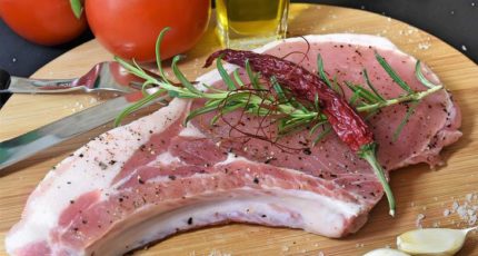 Добавки с гуанидиноуксусной кислотой улучшают качество свинины