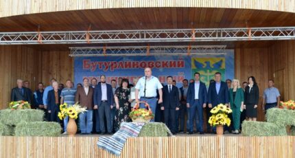Бутурлиновские аграрии поблагодарили губернатора за высокую оценку их достижений