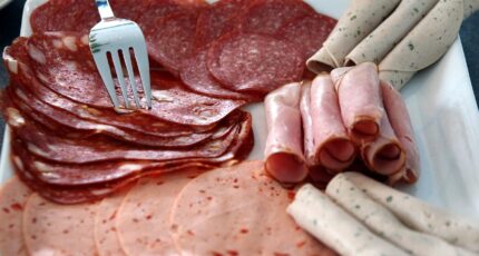 Новосибирские ученые запатентуют полезную при раке колбасу