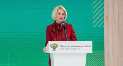 Виктория Абрамченко поручила министерствам принять меры для увеличения производства куриного мяса и яиц